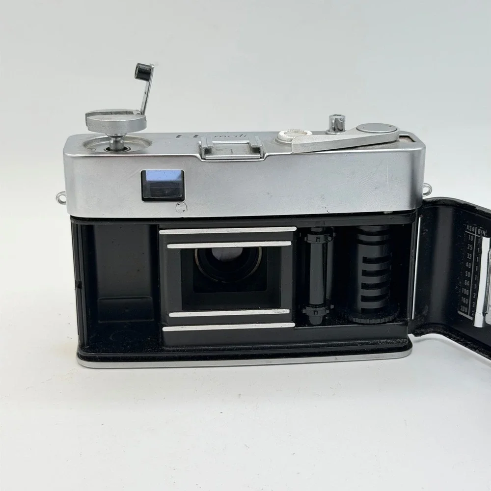 Konica EE-matic 35mm Film Camera Hexanon 40mm f2.8 Lens Shutter Vintage Tested
